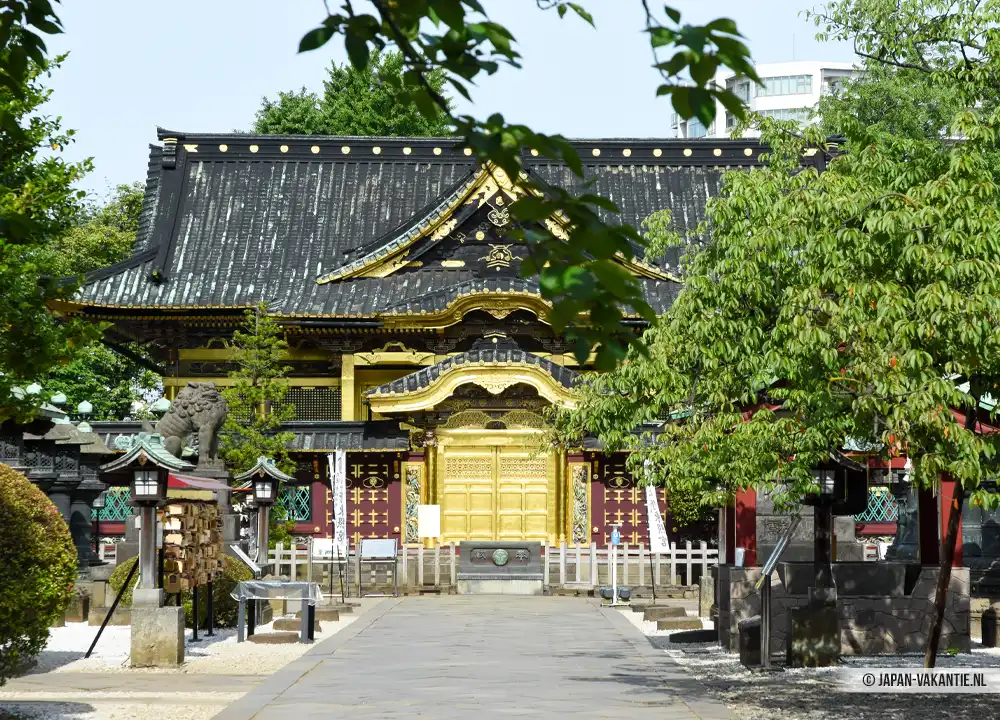 Toshogu Shrine in Ueno Park in Tokyo